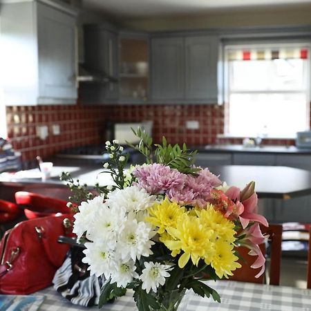 Seascape On The Edge Of Town: 4 Beds All Ensuite. ベルマレット エクステリア 写真