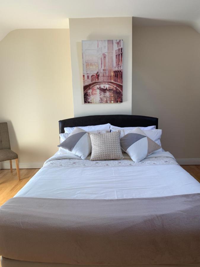 Seascape On The Edge Of Town: 4 Beds All Ensuite. ベルマレット エクステリア 写真