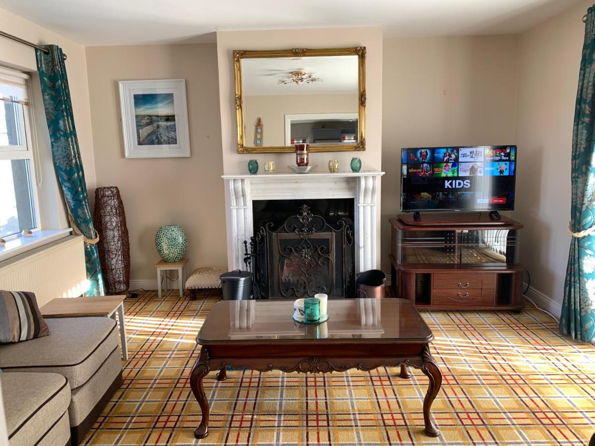 Seascape On The Edge Of Town: 4 Beds All Ensuite. ベルマレット エクステリア 写真