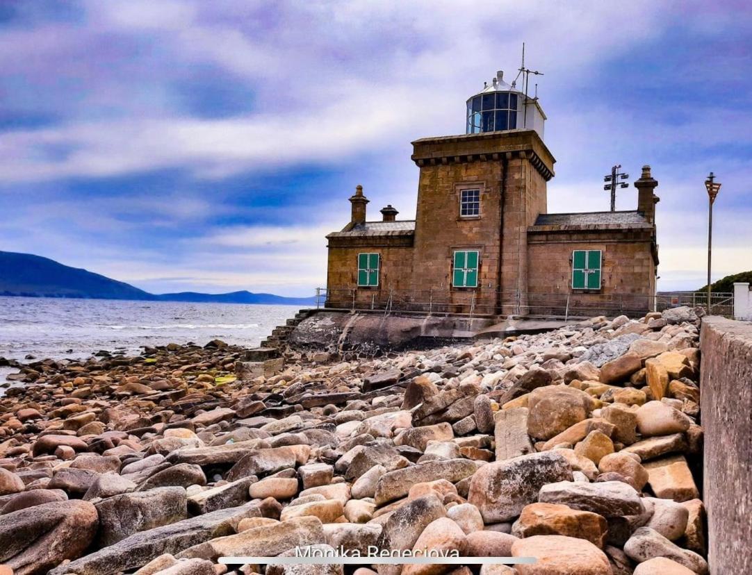 Seascape On The Edge Of Town: 4 Beds All Ensuite. ベルマレット エクステリア 写真