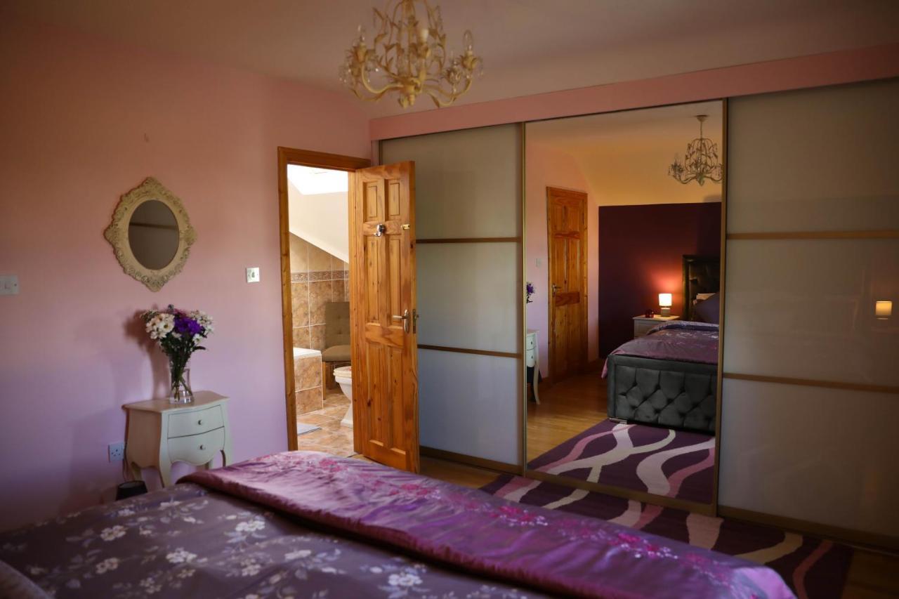 Seascape On The Edge Of Town: 4 Beds All Ensuite. ベルマレット エクステリア 写真